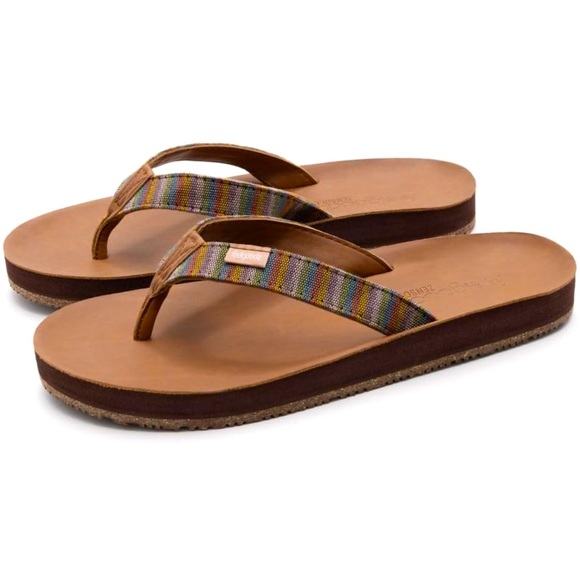 feelgoodz Shoes - FeelGoodz Zenzole Waterproof Eden Sandal Flip Flops NWOT size 6